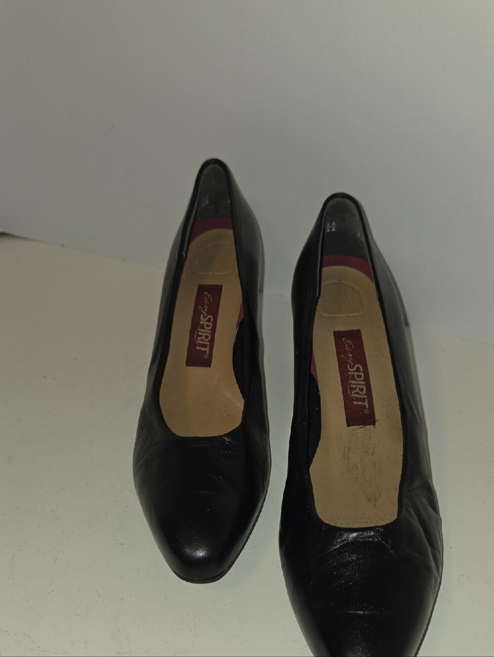 Easy Spirit Black Leather Pointed-Toe Heels Size 8